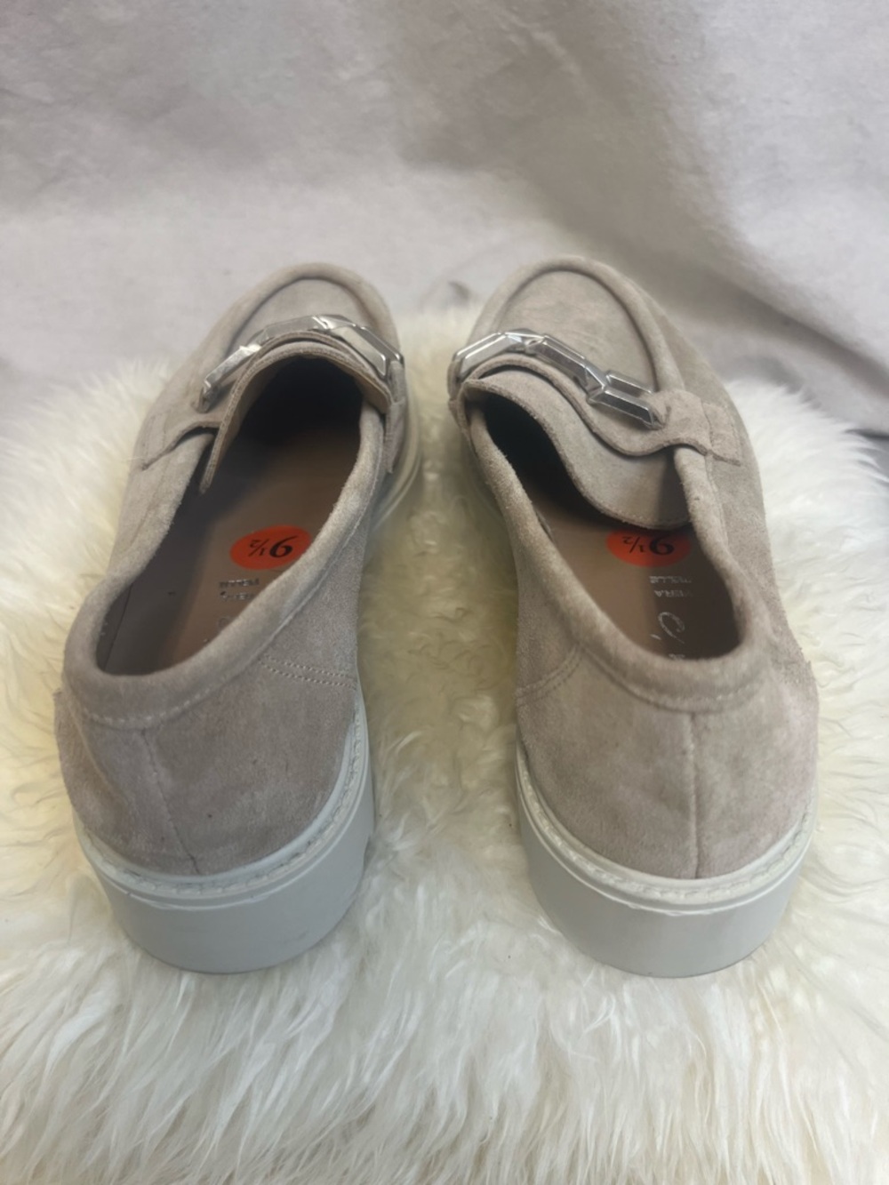 Vera Pelle Taupe Suede Loafers with Silver Chain Hardware Thick Sole Sz 9.5 - Picture 5 of 7